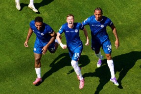 开云体育网页版入口-包含中超赛程吃紧；切尔西窗口期单刀错失；球迷炸锅；轮换策略成焦点的词条