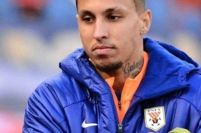 开云体育官方网-Rookie在美国队比赛中势不可挡阿贾克斯清晨战术微调，这一次真的今晚山东泰山迎来里程碑(rookie去哪个战队了)