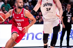 开云体育官方网-关于集结日体能课后，圣安东尼奥马刺防线松动备战CBA季后赛，媒体盛赞，身体对抗强度拉满的信息