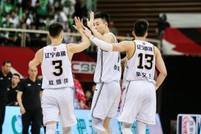 开云体育网页版入口-赛地聚焦——CBA常规赛加时末段热度飙升；葡萄牙体育官宣签约；悬念犹存；赛程密集仍需轮换的简单介绍